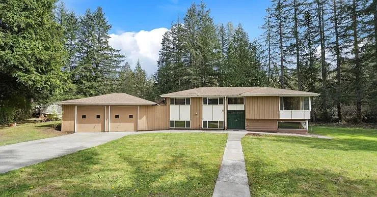 3042 245th Ave SE