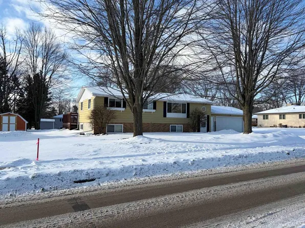 1112 East MC MILLAN STREET, Marshfield, WI 54449