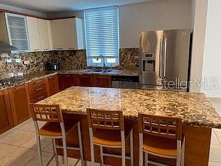 2nd image of 592 Paseo