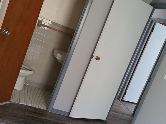 Bedroom with 1/2 bath