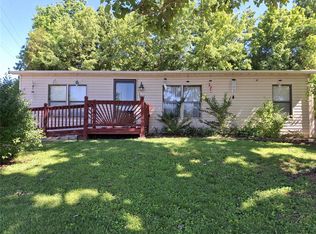 4647 White Ash Dr, High Ridge, MO 63049