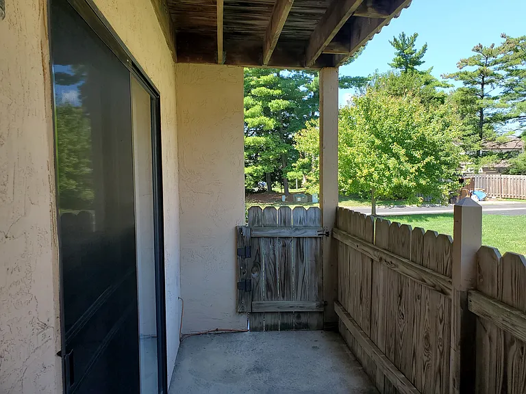 2269 Hedgerow Rd #2269B — Photo 21