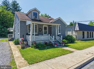216 W Fulton St, Ephrata, PA 17522