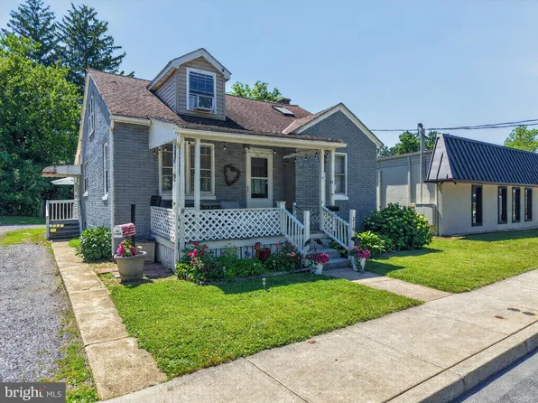 216 W Fulton St, Ephrata, PA 17522
