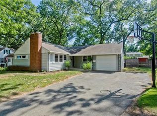 2 Avon St, Enfield, CT 06082