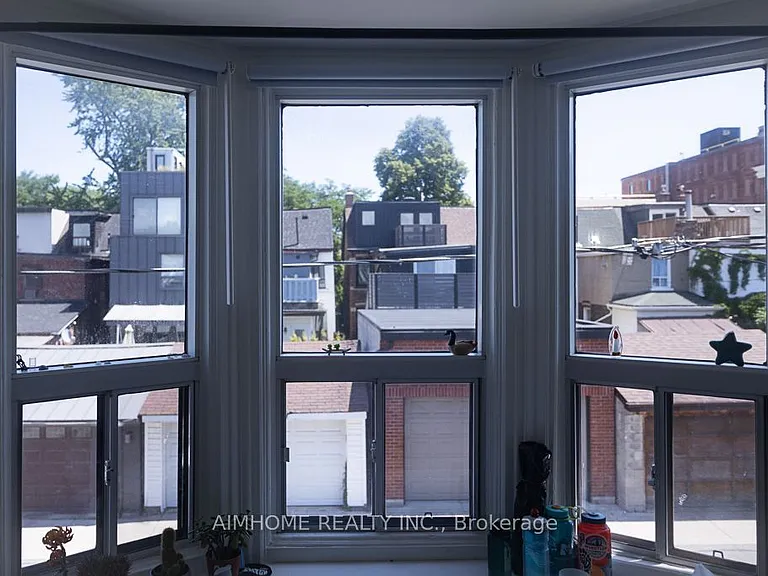 6 Macklem Ave — Photo 17