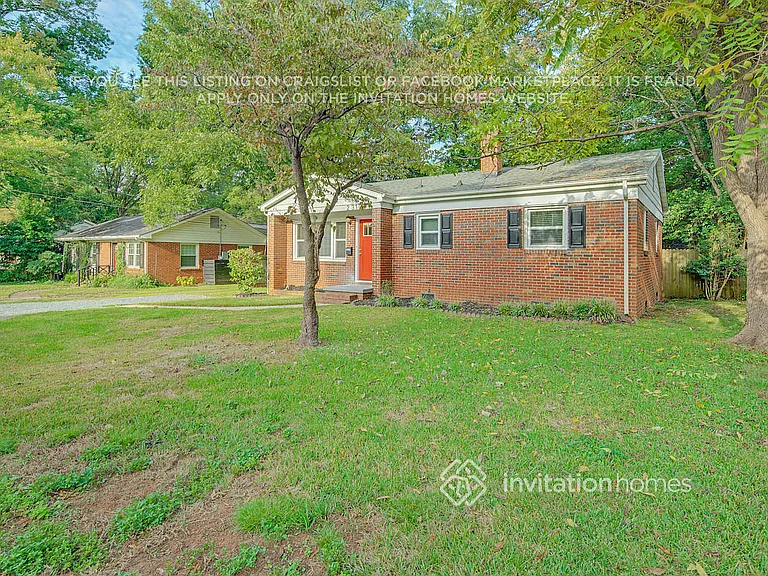 2312 Markham Ct — Photo 3