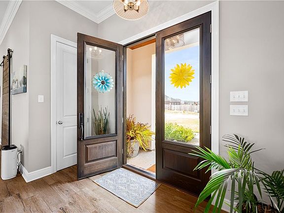 2nd image of 6112 Marthas Dr