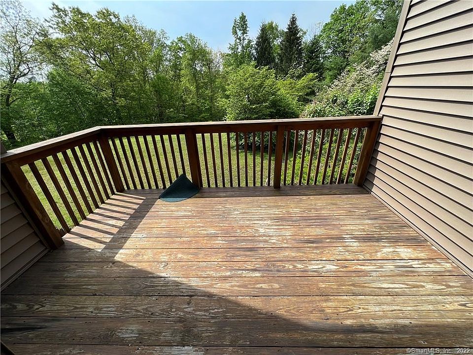 7 Twin Oaks New Milford CT Zillow