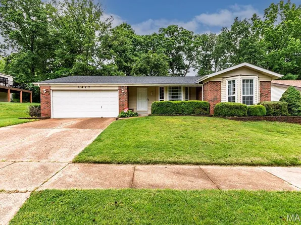 4477 Roadside Ln, Saint Louis, MO 63128