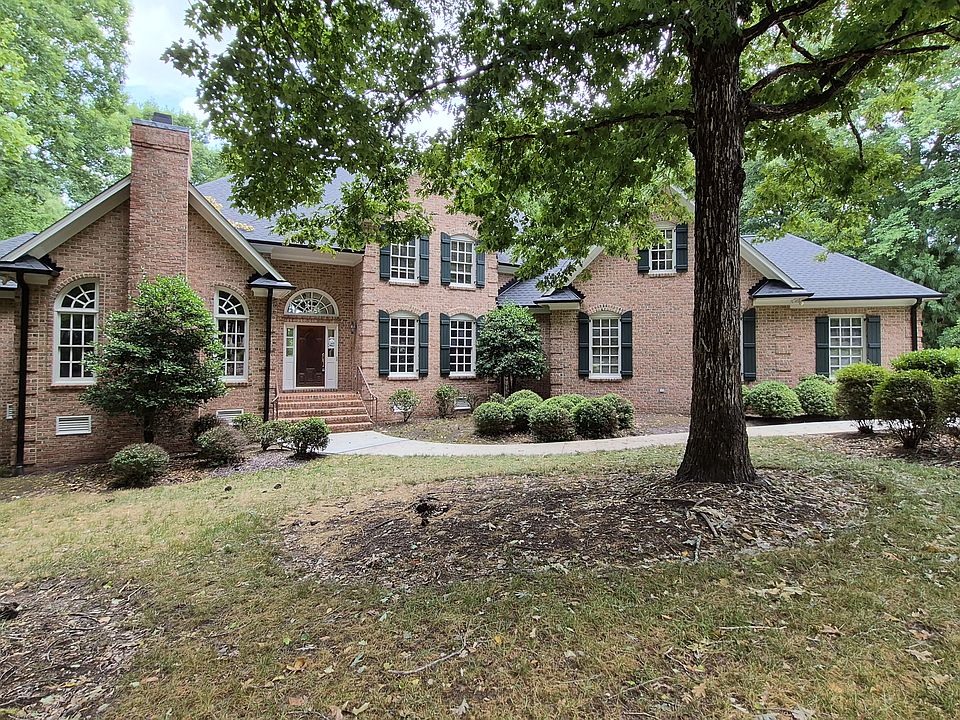 1st image of 4413 Turnberry Cir