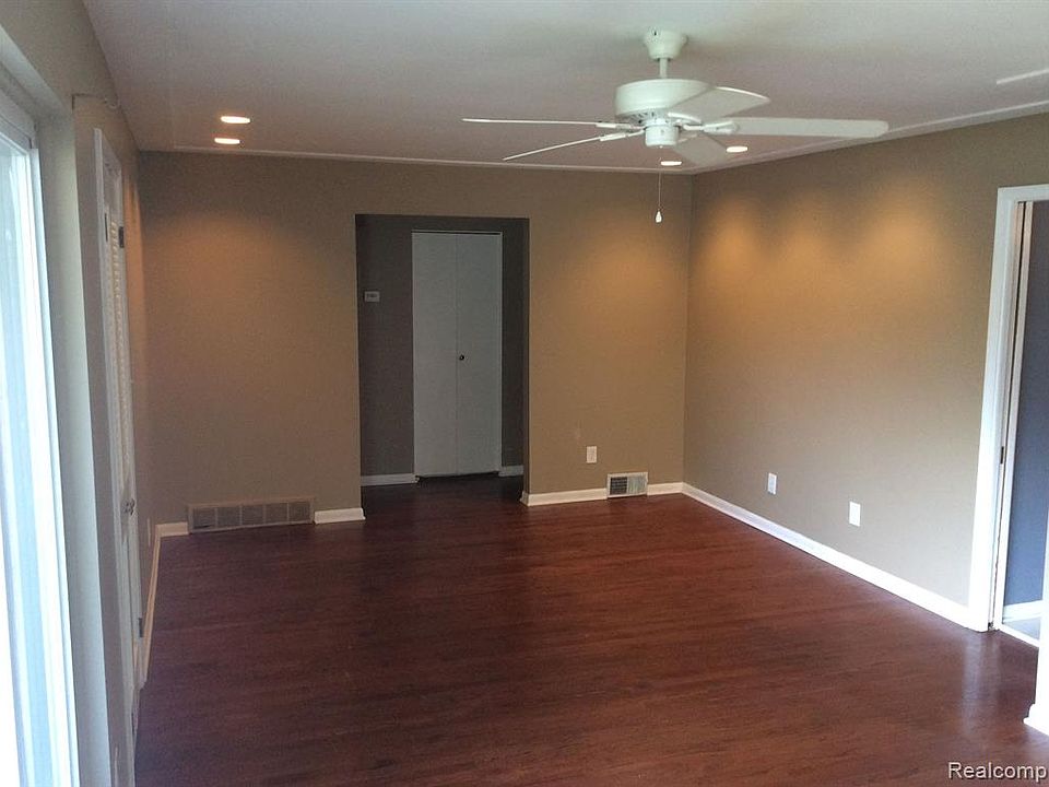 24747 Pierce Ave, Southfield, MI 48075 MLS 20221050053 Zillow