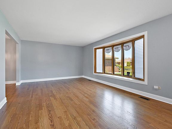 4th image of 8113 167th Pl