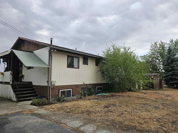 411 NW Irving St, Pullman, WA 99163