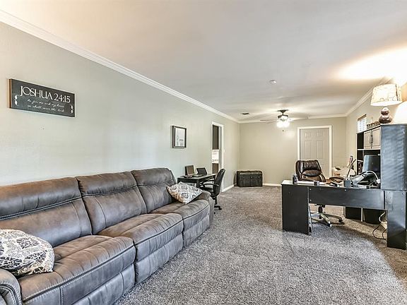 5th image of 101 Saint Cloud Dr