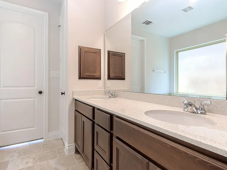3410 Willow Crescent Ct — Photo 36