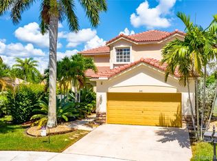 681 Live Oak Ln, Fort Lauderdale, FL 33327