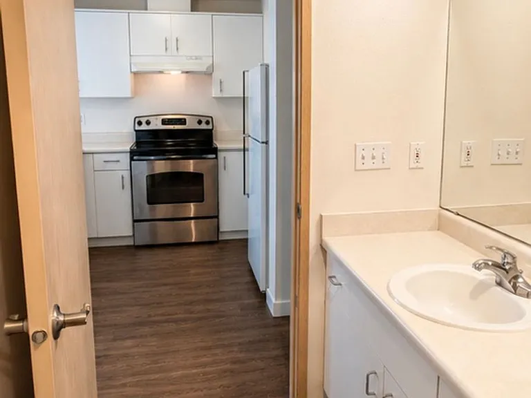 Alderview - 300 11th Ave — Photo 17