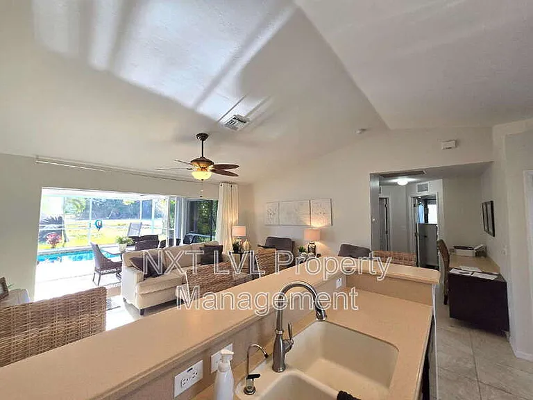 1243 NW 22nd Ave — Photo 5