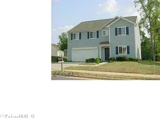 5602 Topsail Ct, Browns Summit, NC 27214