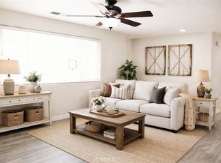 15354 Kiamichi Rd, Apple Valley, CA 92307