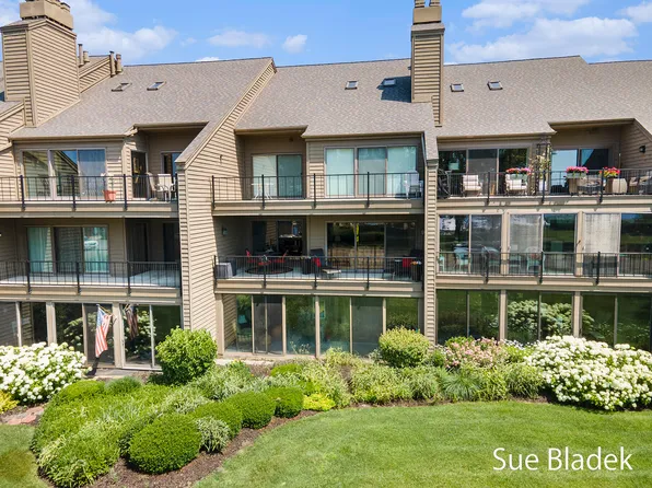 1763 Ottawa Beach Rd Unit 4, Holland, MI 49424