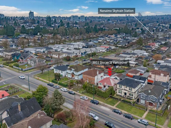 3951 Slocan St, Vancouver, BC V5R 1Y7