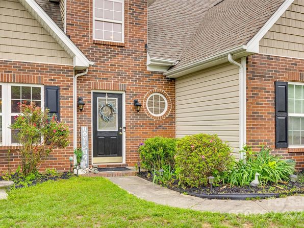 1835 Montague Rd, Clover, SC 29710