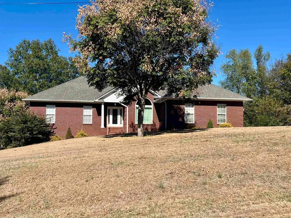 272 Camberwell Dr, Killen, AL 35645