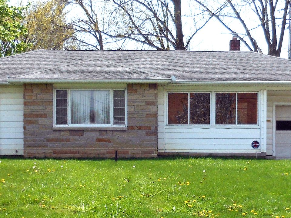 1st image of 1560 E Elm St