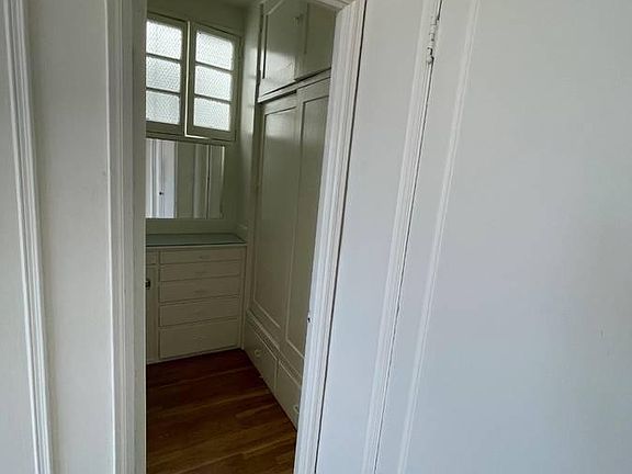 3rd image of 899 Green St #508