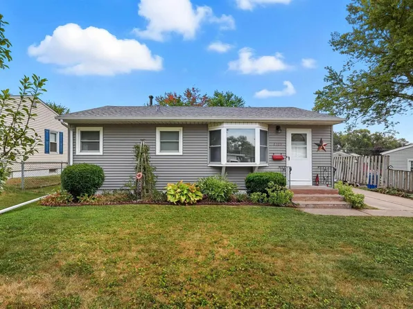 2109 N Michigan Ave, Davenport, IA 52804