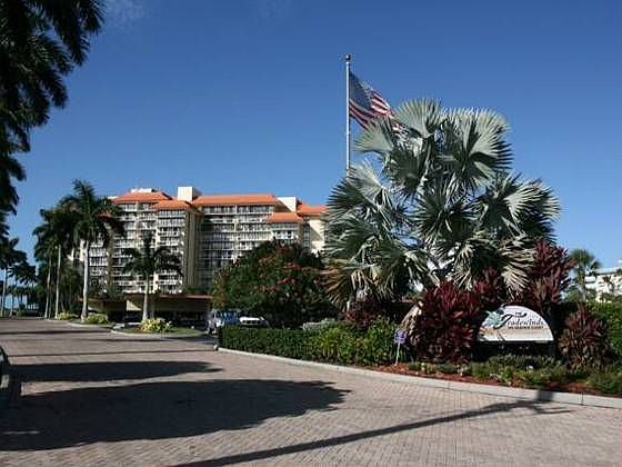 1st image of 180 Seaview Ct APT 204