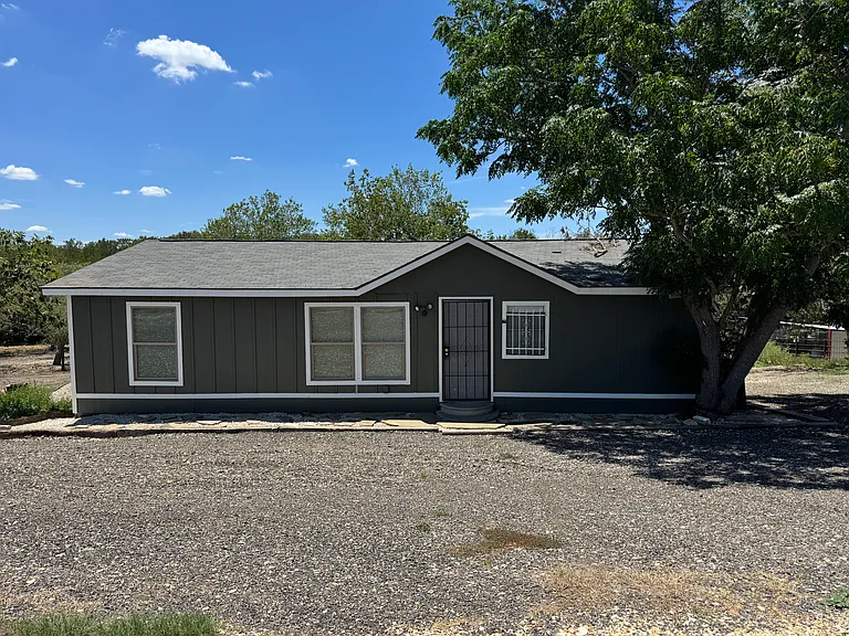 3503 Creekside Dr — Photo 1