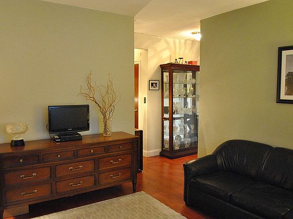 4th image of 48-50 44th St Unit 1K