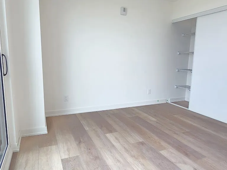 33 Erie Ave #1801 — Photo 13