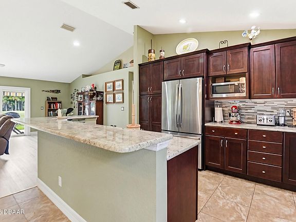4th image of 5479 Saint Regis Way