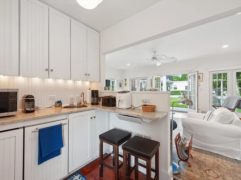 24 Jennings Ave — Photo 36