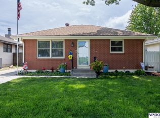1215 Fairfield St, Lincoln, NE 68521