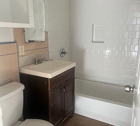 5th image of 5426 Rayborn St