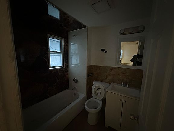 5th image of 460 E 26th St Floor 2