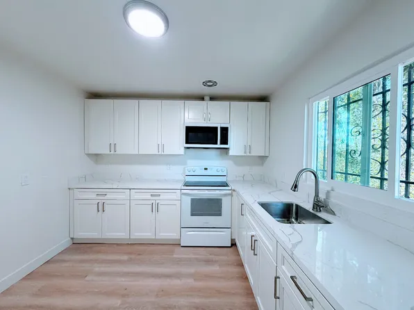 9301 Bancroft Ave, Oakland, CA