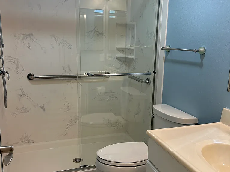 4220 Brookshire Cir — Photo 21