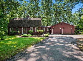10 Hawkins Rd, North Attleboro, MA 02760