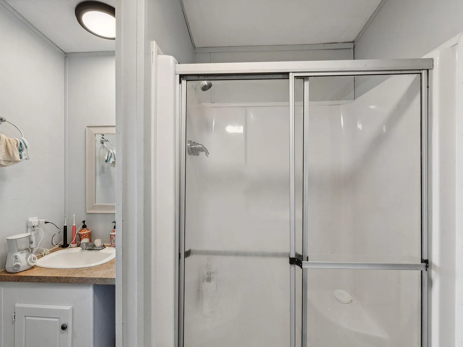 3 bed, 1216 sqft, $1,300 — Photo 3