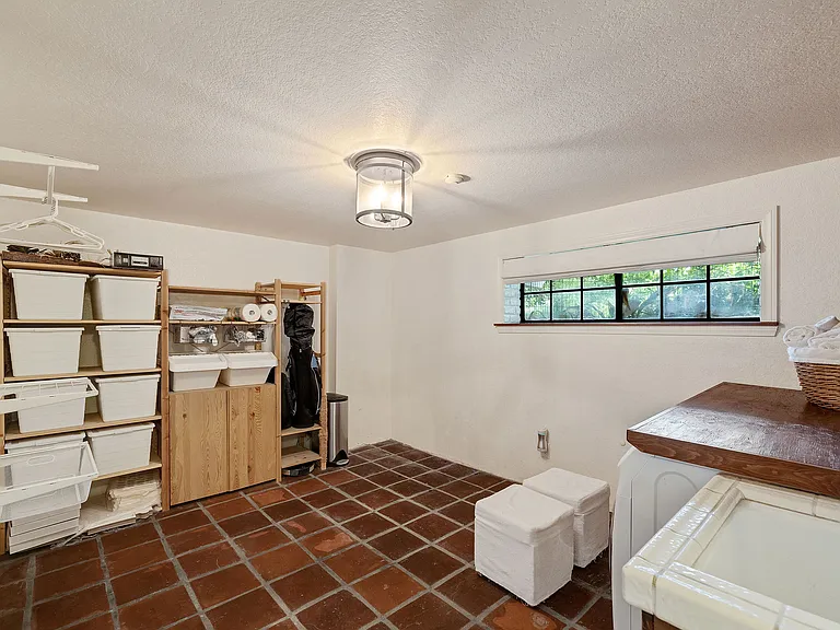 227 S Irena Ave #5 — Photo 46