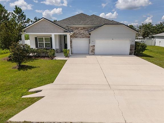 2nd image of 21 LANCELOT DRIVE