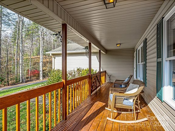 4th image of 232 Katie Jane Dr