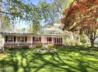 5805 Fitzhugh St, Burke, VA 22015