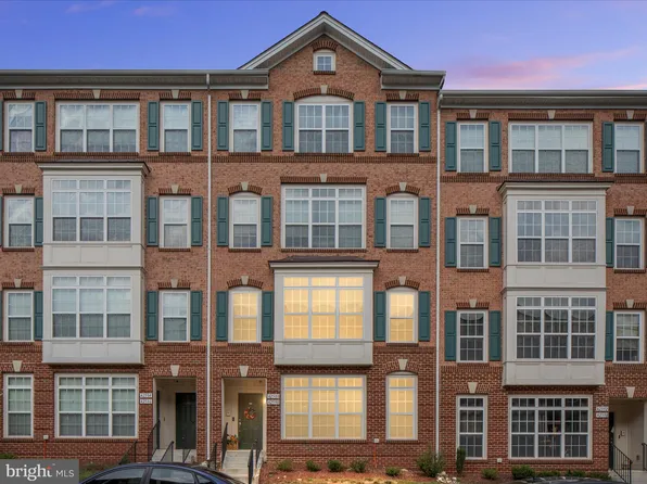 42590 Cardinal Trace Ter, Ashburn, VA 20148